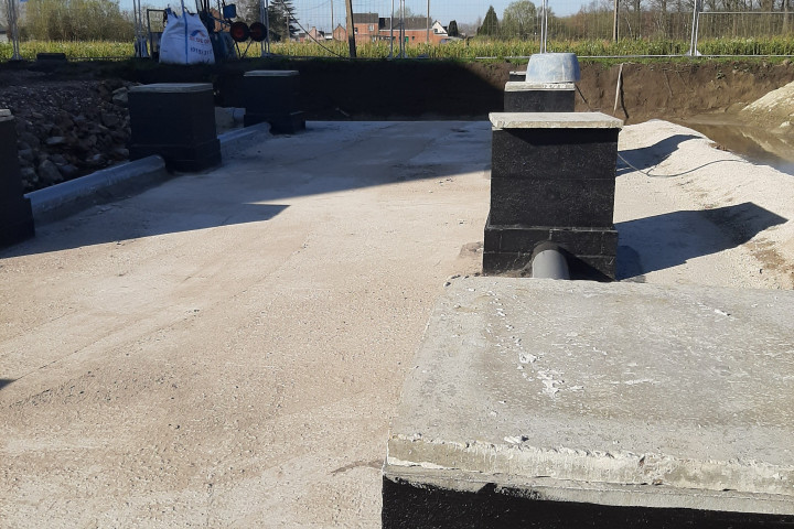 Fundering Buitenzijde Regenwatertanks (1)