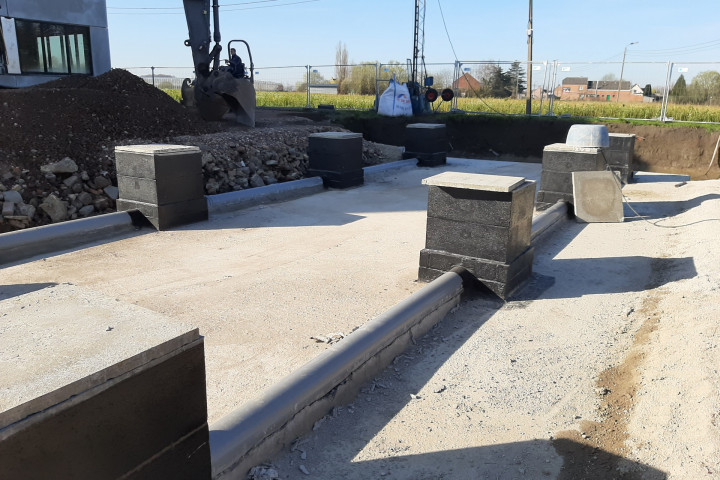 Fundering Buitenzijde Regenwatertanks (4)