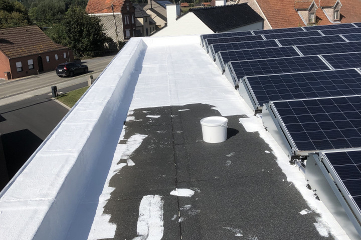 Rcs Cool&protect Dak Met Pv Panelen (3)