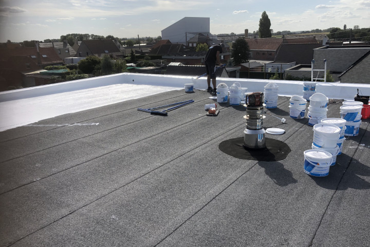 Rcs Cool&protect Dak Met Pv Panelen (5)