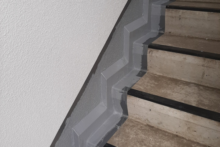 Rcs Afdichten Betontrap (3)